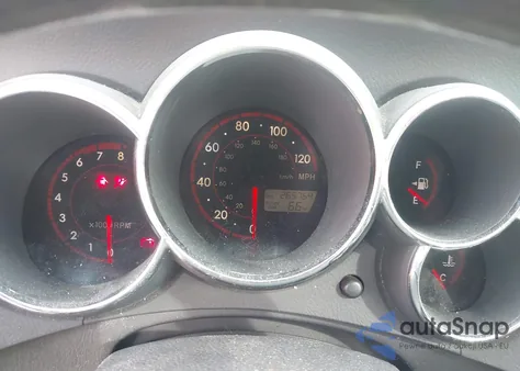 2005 Pontiac Vibe z USA, uszkodzony, nr VIN 5Y2SL63875Z414075